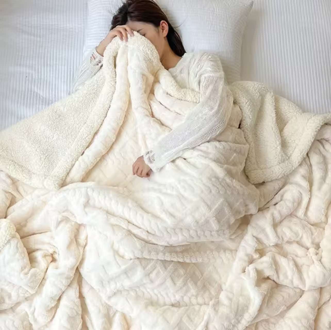 Cosy Aussie Sherpa Throw blanket