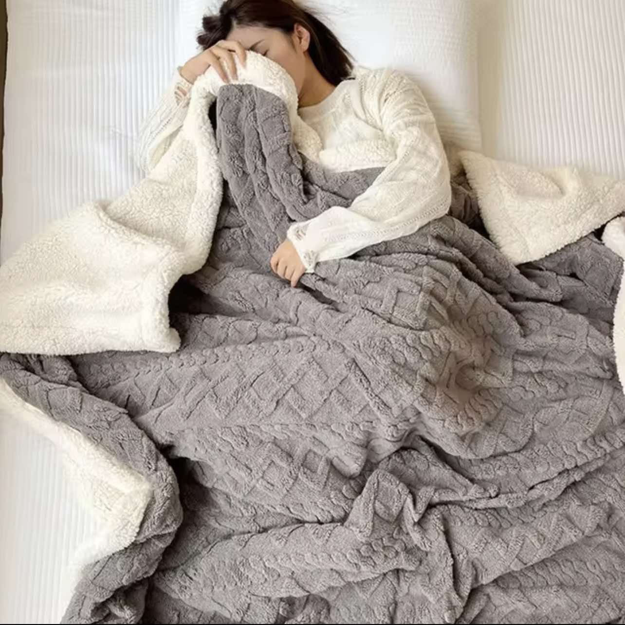 Cosy Aussie Sherpa Throw blanket